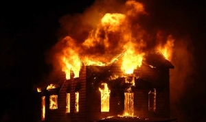 GoRiau Sadis, Rumah Pelaku Pencabulan 7 Anak di Pelalawan Dibakar Sekelompok Warga