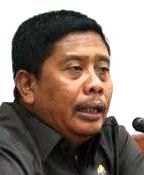 2018, Guru SMA Sederajat di Riau Wajib S2
