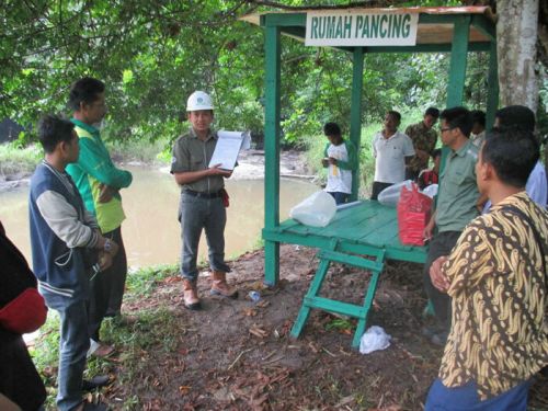 RAPP Lepas 3.000 Bibit Ikan Baung, Sekaligus Sosialisasi Kawasan Lindung di Segati dan Pelalawan