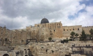 GoRiau Polisi Israel Bubarkan Ribuan Jamaah Shalat Idul Adha di Masjid Al Aqsha Gunakan Gas Air Mata dan Peluru Karet