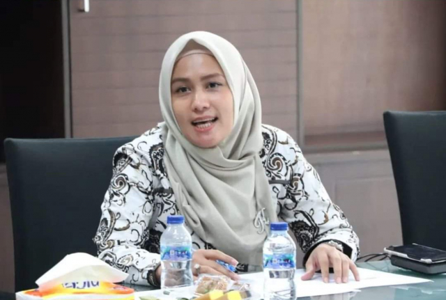 Posisi Riau Sangat Strategis, Tapi Kemampuan Berbahasa Inggris Rendah, Karmila Usulkan Program English Day