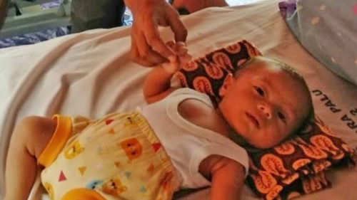 Putra Mandala Sakti, Bayi Usia 2 Tahun yang Ditemukan Selamat di Atas Pohon Setelah Diseret Tsunami 600 Meter