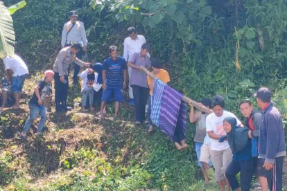 GoRiau Petani di Agam Ditemukan Istrinya Meninggal di Sawah