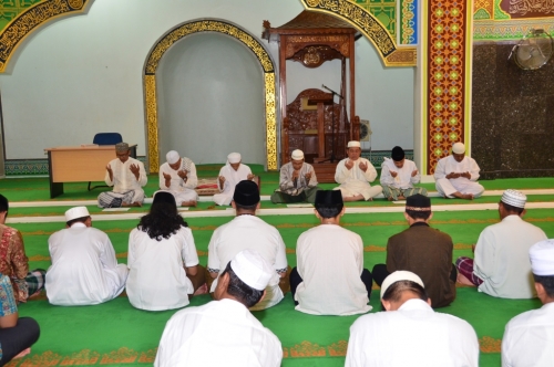 Jelang Keberangkatan ke Siak, LPTQ Bengkalis Gelar Zikir dan Doa Bersama di Masjid Istiqamah