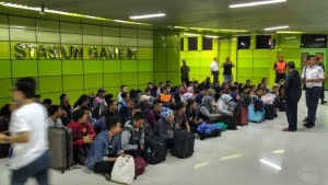 GoRiau Korban Lowongan Kerja Hoaks PT KAI, 128 Orang Terlantar di Stasiun Gambir