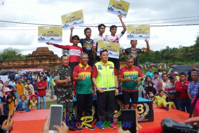 Muhammad Syelhan Nur dari ASC Monster Jakarta Juarai Man Open Tour de Muara Takus 2022