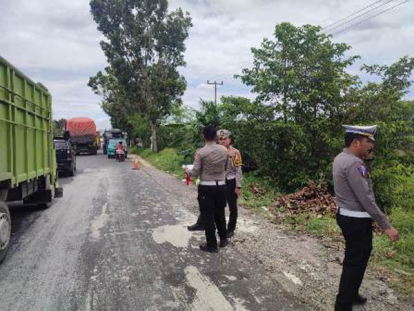GoRiau Kecelakaan Beruntun di Jalan Lintas Pekanbaru-Kuansing, Pengemudi Mobil Datsun Luka Berat