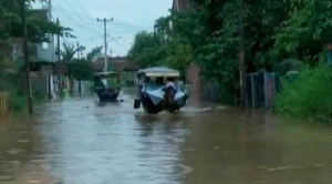 GoRiau Bandung Dilanda Banjir Terparah dalam 10 Tahun Terakhir, Ribuan Warga Terpaksa Mengungsi