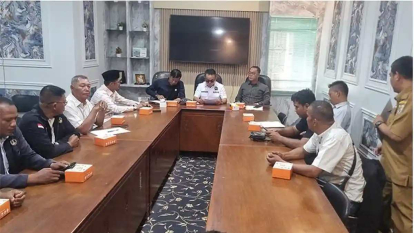 GoRiau RDP Berujung Buntu, DPRD Pelalawan Usir Humas PT RSS