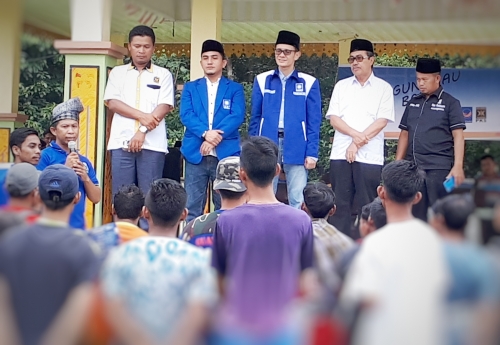 Guru Madrasah di Pelalawan Kompak Menangkan Calon Gubernur Riau Nomor 1, Syamsuar: Kami Janji Bangun Jembatan