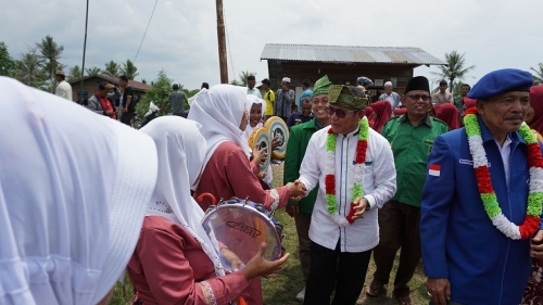 Rusli Effendi Janjikan Industri Perikanan dan Puskesmas Rawat Inap di Pasir Limau Kapas