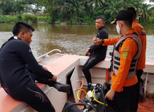 Sedang Asyik Mandi, Anak Berusia 7 Tahun di Pekanbaru Tenggelam di Sungai Siak