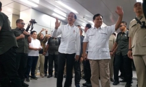 GoRiau Jokowi dan Prabowo Akhirnya Bertemu di Stasiun MRT Lebak Bulus
