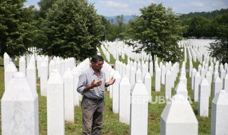 8.000 Muslim Bosnia Dibantai Pasukan Serbia dalam 2 Pekan, Para Muslimah Diperkosa Massal