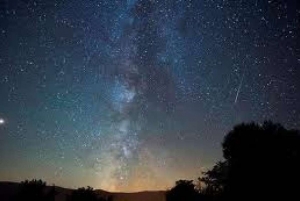 GoRiau Hujan Meteor Perseid Hiasi Langit Bosnia, Ini Penampakannya