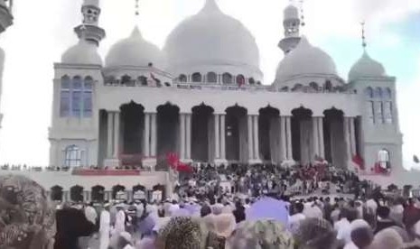 Ratusan Muslim Hui Gagalkan China Hancurkan Masjid Raya Weizhou