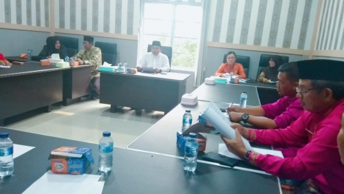 Komisi III DPRD Kepulauan Meranti Gelar Rapat Bersama Disdikbud, Dinkes dan DLH