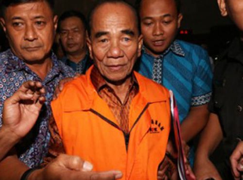 Diperiksa KPK, Gubernur Riau Annas Maamun Alami Gangguan Pencernaan