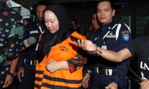 GoRiau Tak Lengserkan Atut, Citra Golkar Dikhawatirkan Rusak