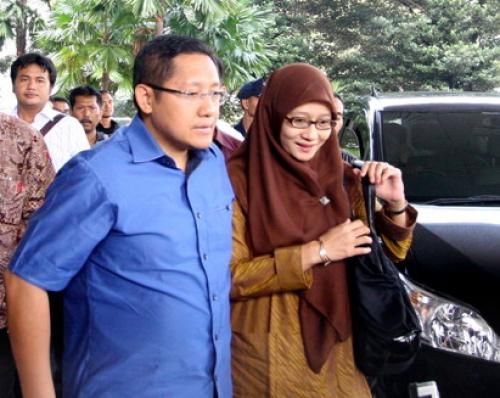 Setelah 5 Hari Mendekam di Rutan, Anas Akhirnya Dibesuk Istrinya