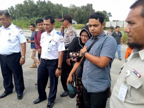 Jauh-jauh dari Aceh ke Pekanbaru, Begini Reaksi Ibu Korban saat Melihat Lokasi Kapal Karam Dekat Pelabuhan Sungai Duku