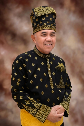 Gubernur Riau Diberi Gelar Datuk Seri Setia Amanah, Ini Pertimbangan LAMR