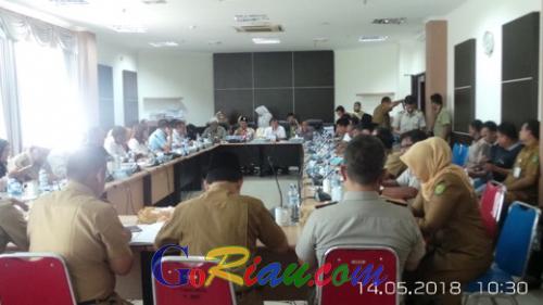 Tolak Penebangan yang Dilakukan PT RSA, Masyarakat Desa Bekawan Mandah Ngadu ke DPRD Inhil