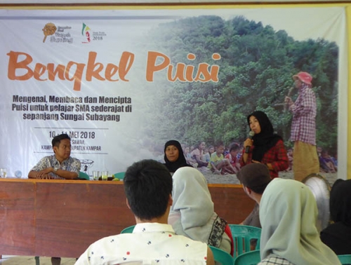 Kekalkan Warisan dan Tradisi Melalui Puisi, Pelajar Ikuti Bengkel Puisi Rumah Sunting