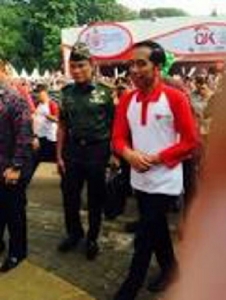 GoRiau Jokowi Buka Rahasia Tentang Kebiasaannya Pakai Baju Lengan Panjang