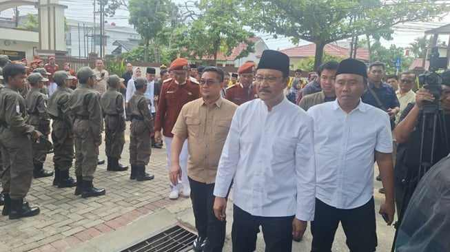 Mensos Syaifullah Yusuf Takjub Lihat Perubahan Anak Keluarga Miskin Ekstrem di Rumbai Pekanbaru
