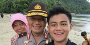 GoRiau Keteladanan Kapolda Kalbar, Suruh Putranya Naik Sepeda Ontel ke Kampus