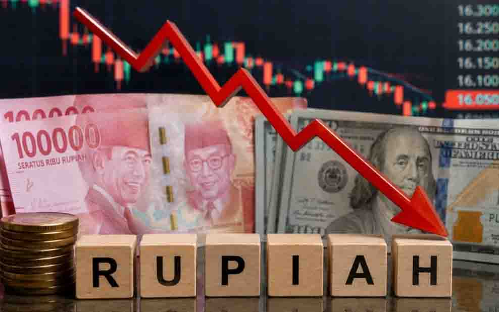 Rupiah Diprediksi Lesu ke Rp17.685 Imbas Melambungnya Harga Minyak Dunia