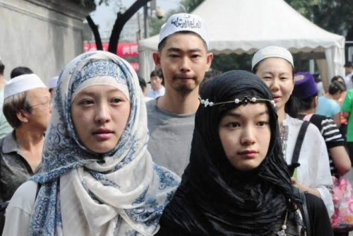 Setelah Tahan 1 Juta Muslim Uighur, China Gelar Kampanye Anti Halal