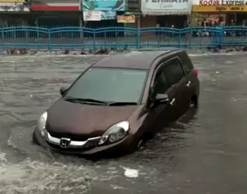 Banjir Masih Menjadi Masalah Kota Pekanbaru Saat Hujan, Firdaus: Peta Sistem Jaringan Drainase Harus Disempurnakan