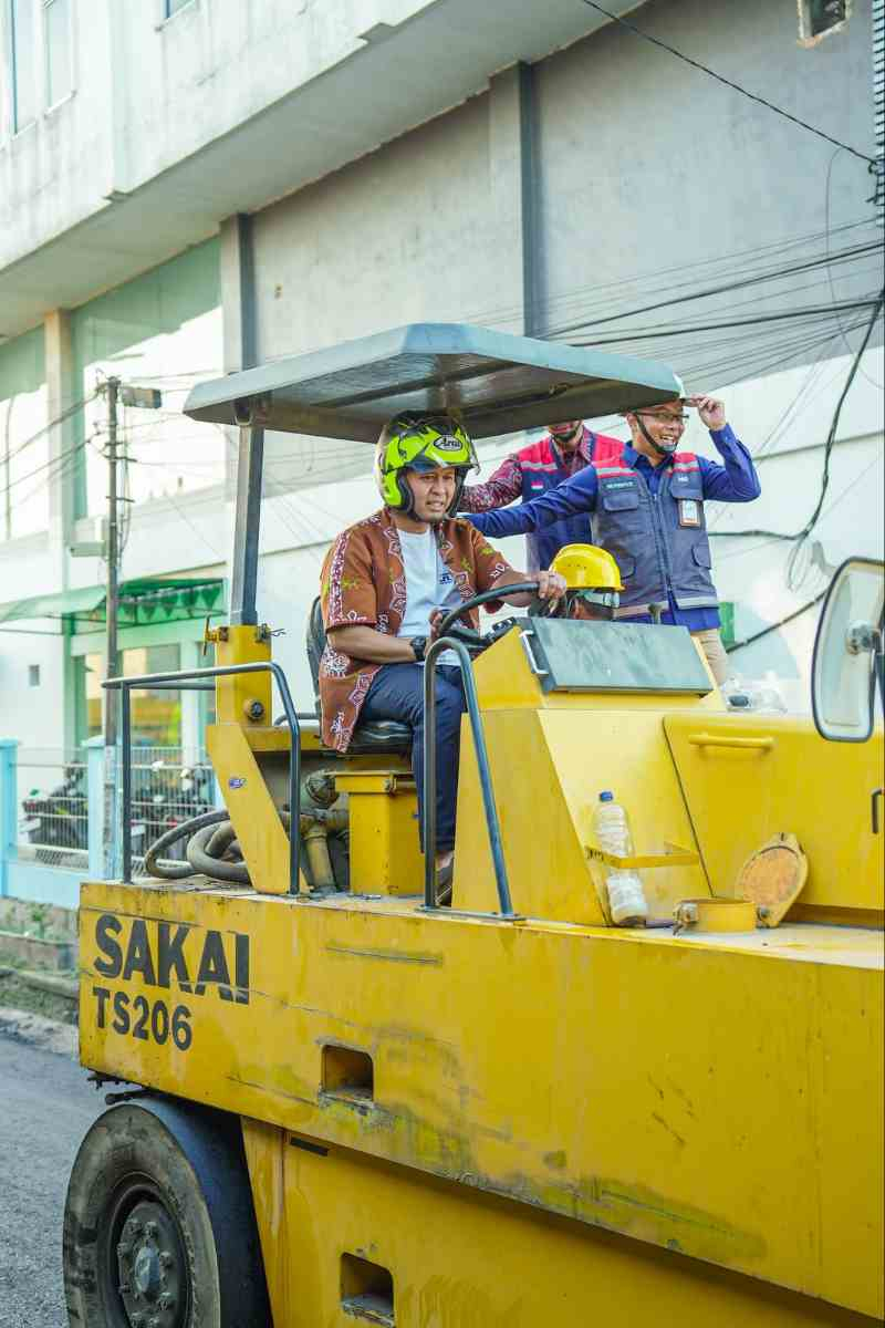32 Kilometer Jalan Rampung Diperbaiki, Wali Kota Pekanbaru Tegaskan OPD tak Asal Kerja