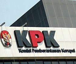 Usai Diperiksa, Tujuh Anggota DPRD Riau Langsung Ditahan KPK