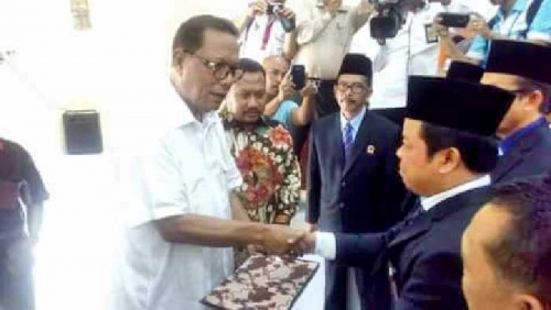 Azis Zaenal-Catur Sugeng Susanto Ditetapkan Sebagai Bupati dan Wakil Bupati Kampar Terpilih