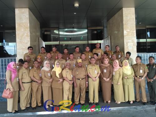 Rapat Tertutup, Wakil Gubernur Riau Langsung Kumpulkan Seluruh Kepala OPD