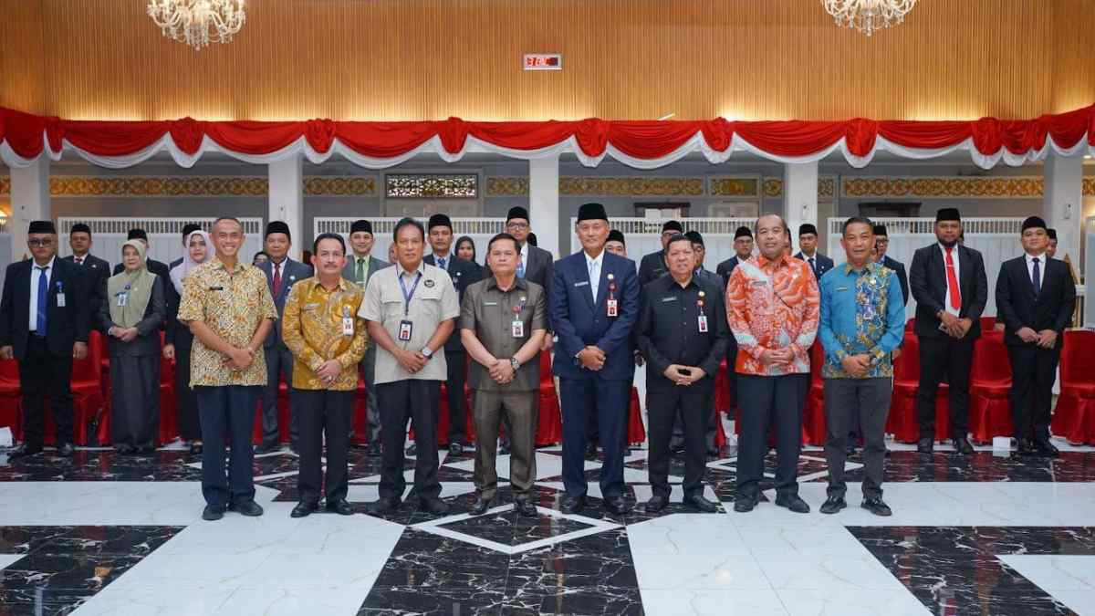 Pemprov Riau Lantik 30 Pejabat Administrasi, Tahap Kedua Rotasi Menyusul