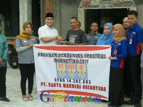 Program Pertamina Spiritual Marketing 2017, SPBU PT KMS Berikan Bantuan ke Masjid Al Hidayah dan Bagi-bagi Takjil Gratis