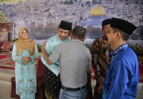 Usai Salat Idul Fitri, Masyarakat Siak Antusias Datang ke Balai Datuk Empat Suku