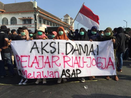 Melawan Asap, Ikatan Pelajar Riau di Yogyakarta Lakukan Aksi Damai