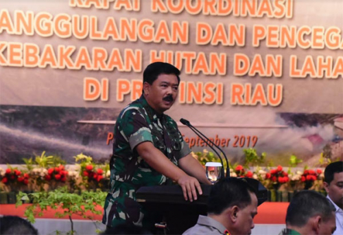 Pimpin Rapat Bersama Gubernur Riau, Panglima TNI: Karhutla Merupakan Tanggung Jawab Semua Pihak