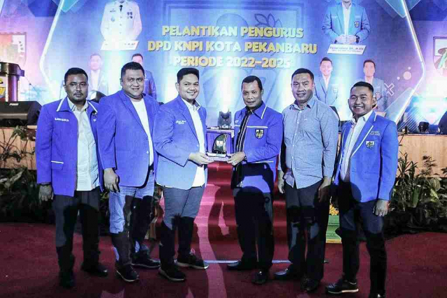 Faisal Islami Dilantik Sebagai Ketua KNPI Pekanbaru