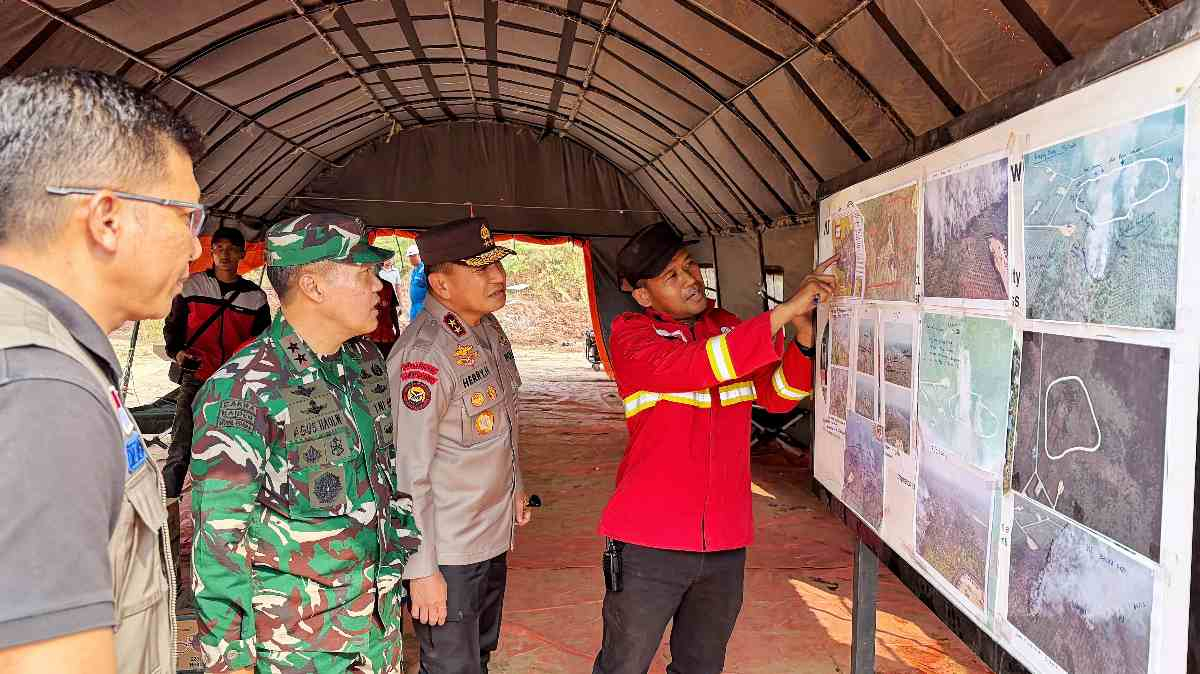 Kabut Asap Pekat Masih Selimuti Siak, Manggala Agni Sebut Kiriman dari Selatan Sumatera
