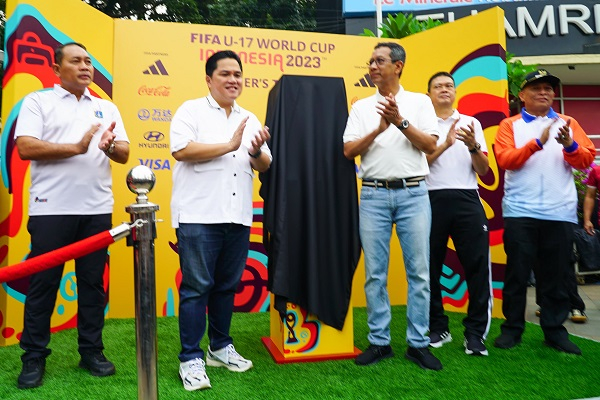 Masyarakat Jakarta Antusias Sambut Trophy Experience PD U-17