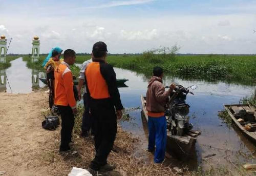 Banjir di Pelalawan Meluas, Akses Jalan Desa Rantau Baru Putus