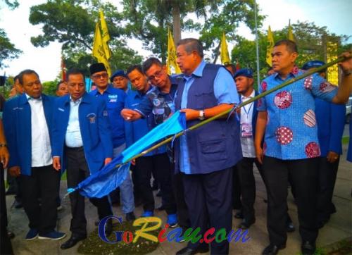 Perusakan Bendera dan Baleho Demokrat, SBY: Saya Bukan Capres yang Berkompetisi dengan Jokowi, Ini Bukan Dilakukan Orang Riau