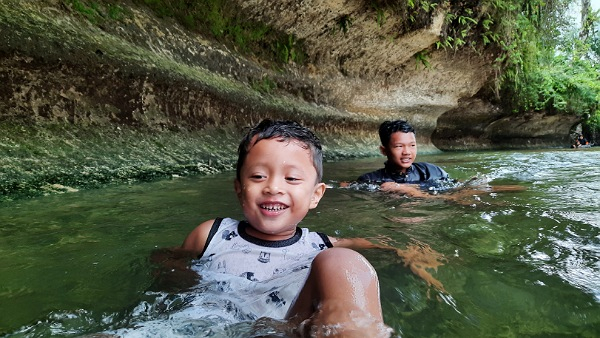 Tepian Napagh Kuniang, Wisata Sungai di Kuansing Cocok untuk Liburan Keluarga