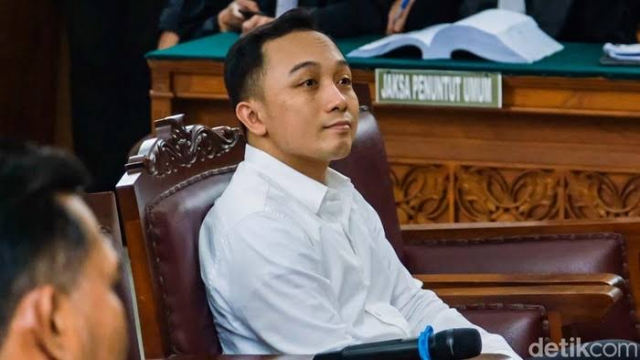 Bripka Ricky Rizal Juga Dituntut 8 Tahun Penjara